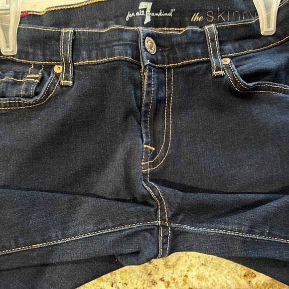 7 For All Mankind - Skinny Jean (dark wash) - Picture 5 of 5